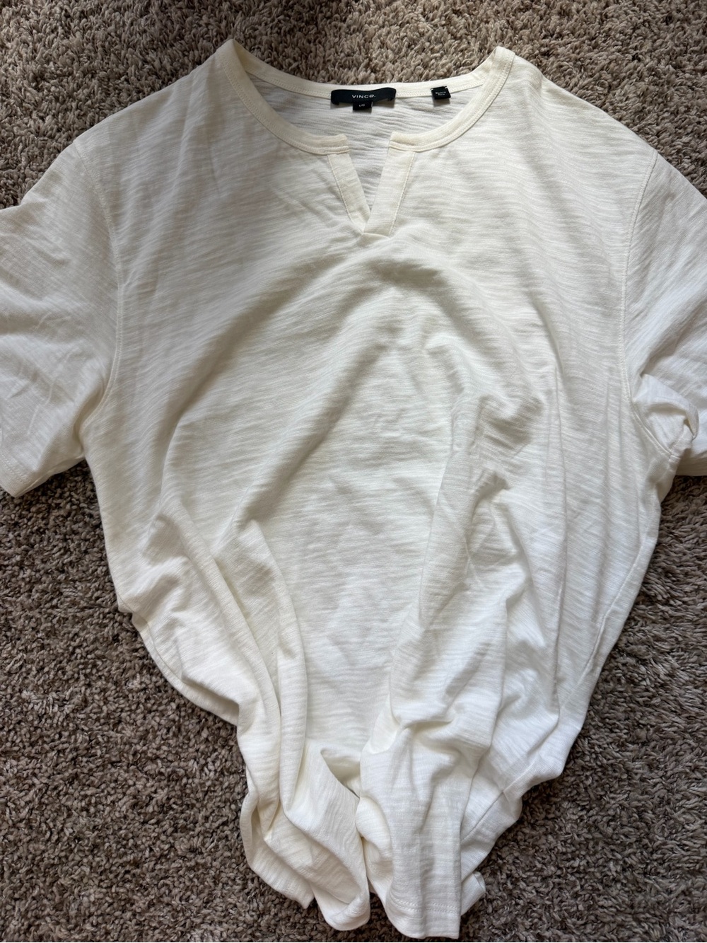 Vince Cream Short Sleeve Notch-Neck Tee nwot large off white color